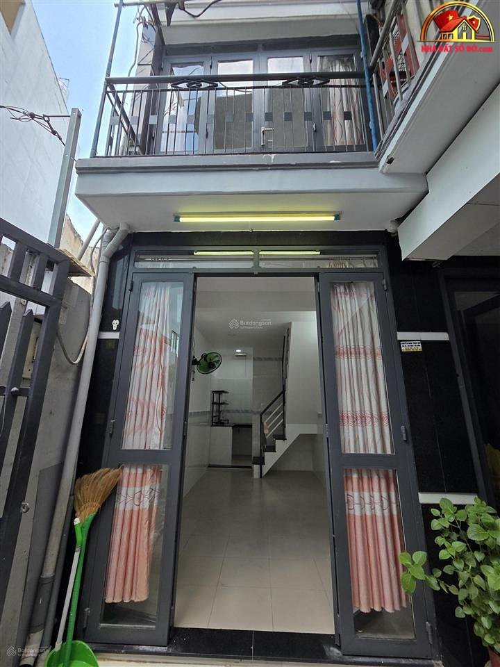 Nhà mới tại Phan Xích Long, 14m2 – 2.3 tỷ – Gần hẻm xe hơi
