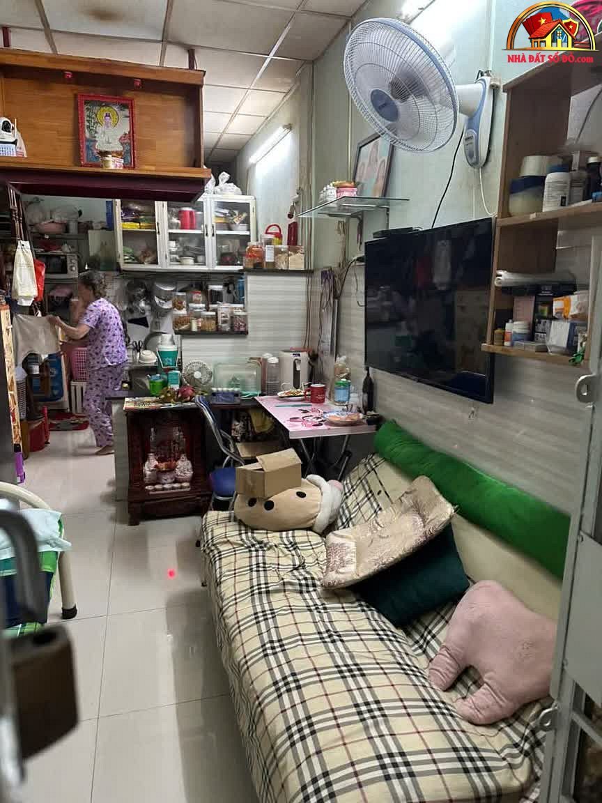 Nhà đất sổ đỏ Quận 10, Hồ Chí Minh – Bán nhà riêng chỉ 3.25 tỷ, diện tích 18.5m²
