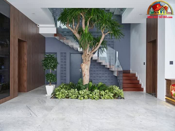 Nhà mặt phố sổ đỏ Quận 5 TP.HCM – Tòa Nhà Khan Hiến cần bán