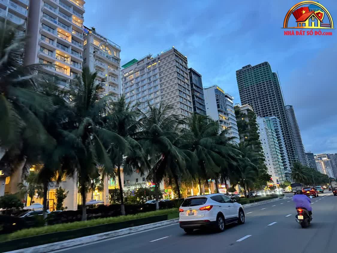 Nhà đẹp góc phố, gần Cầu Rồng – Diện tích 73m² – Giá 6.4 tỷ – bán nhà đất
