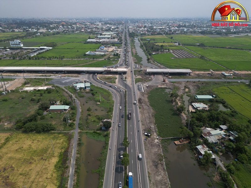 FDI tăng tốc, hơn 1.200 ha đất công nghiệp mới gia nhập thị trường- Ảnh 1.