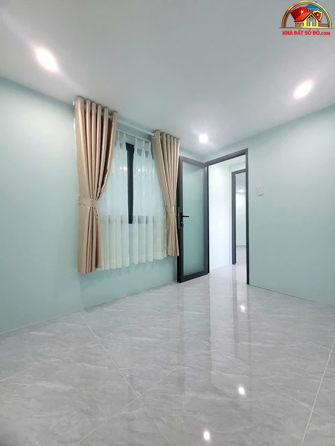 Nhà đẹp Hiệp Thành, xe hơi tới cửa, giá chỉ 3.39 tỷ – bán nhà riêng