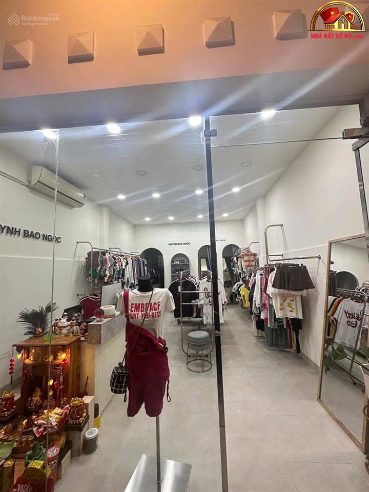 Bán nhà đất sổ đỏ Tân Bình 72 m2 giá 11.5 tỷ sát mặt tiền đường Đồng Đen