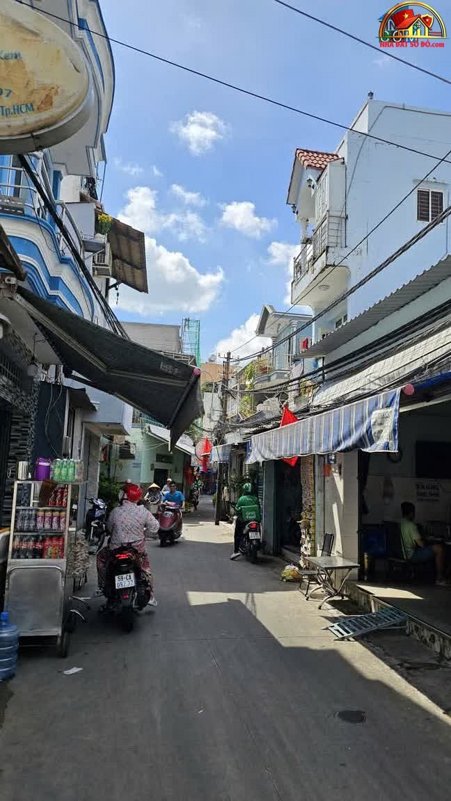 Nhà mặt phố 45m² kinh doanh tốt, giá chỉ 6.2 tỷ – Quận 4, TP.HCM