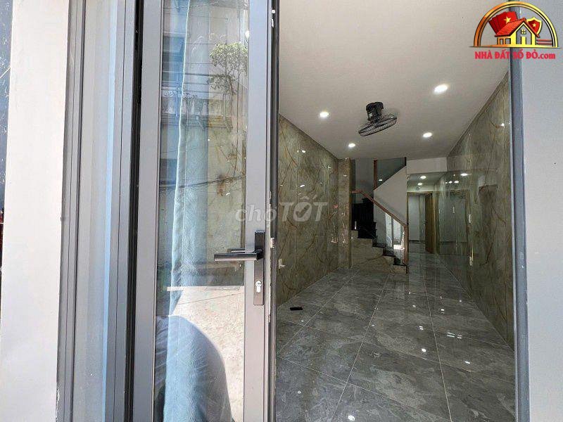 Nhà đất sổ đỏ Quận Phú Nhuận TP.HCM, 3PN 3WC giá 4.28 tỷ
