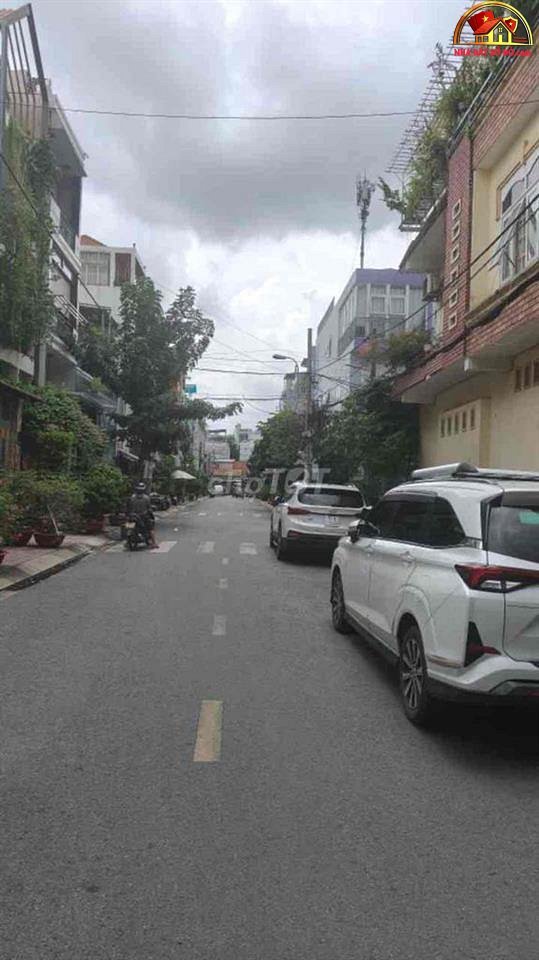 Nhà đất sổ đỏ 4 phòng ngủ Bờ Bao Tân Thắng Tân Phú TP.HCM