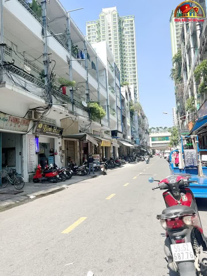Bán nhà mặt phố sổ đỏ Quận 5 TP.HCM, giá 27 tỷ, diện tích 83m²