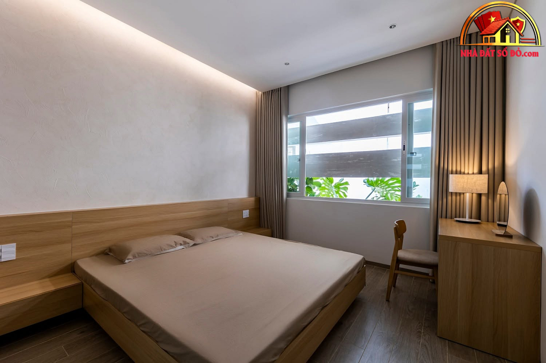 Nhà 4 tầng trong hẻm TPHCM: Lớp rèm bê tông xanh chắn ồn hiệu quả- Ảnh 11. Nhà 4 tầng trong hẻm TPHCM: Lớp rèm bê tông xanh chắn ồn hiệu quả- Ảnh 11.