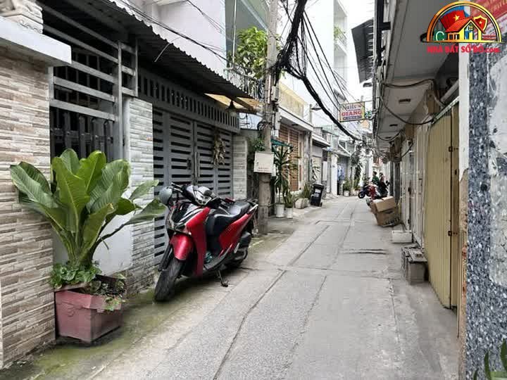 Bán nhà đất sổ đỏ Quận 7 Hồ Chí Minh – Nhà đẹp hẻm Nguyễn Văn Quỳ