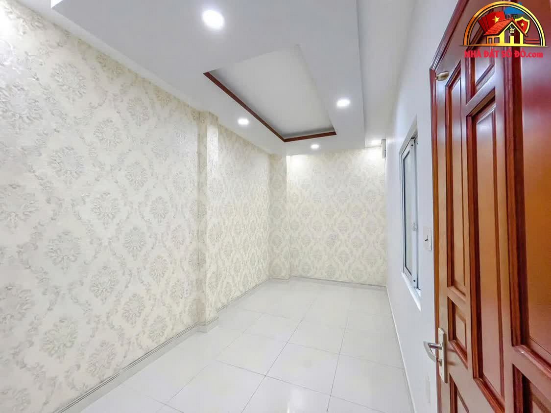 Nhà đất sổ đỏ Quận 12 Hồ Chí Minh – Bán nhà mặt tiền 17 tỷ, 110m²