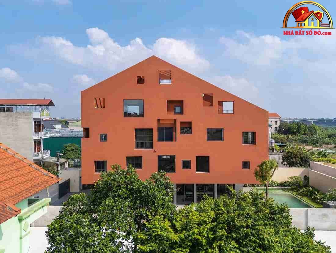 Nhà đa thế hệ ven sông Hồng: Kiến trúc đa dạng giữa đô thị hóa