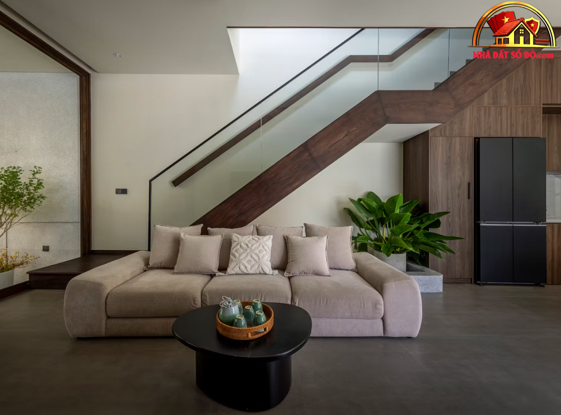 Nhà lô góc Phan Rang: Lớp vỏ đá rửa và phương án hướng nội ứng xử với nắng gió- Ảnh 4.