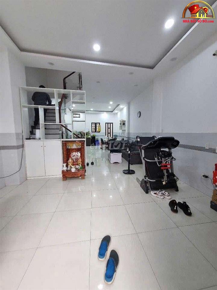 Nhà đất sổ đỏ giá 5.8 tỷ tại Quận Tân Phú TP.HCM