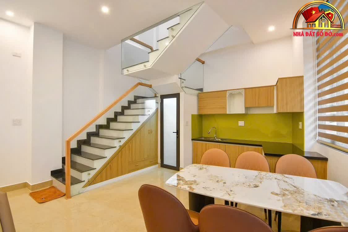 Bán nhà mặt phố Lê Thị Tính 3 tầng, 43m², giá 4.55 tỷ tại Thanh Khê Đà Nẵng