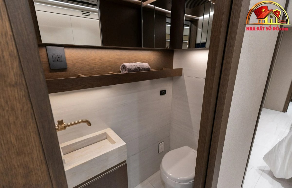 Nhà di động đẹp nhất thế giới: Như cung điện di động, giá hơn 56 tỉ, đã có người mua - Ảnh 10.