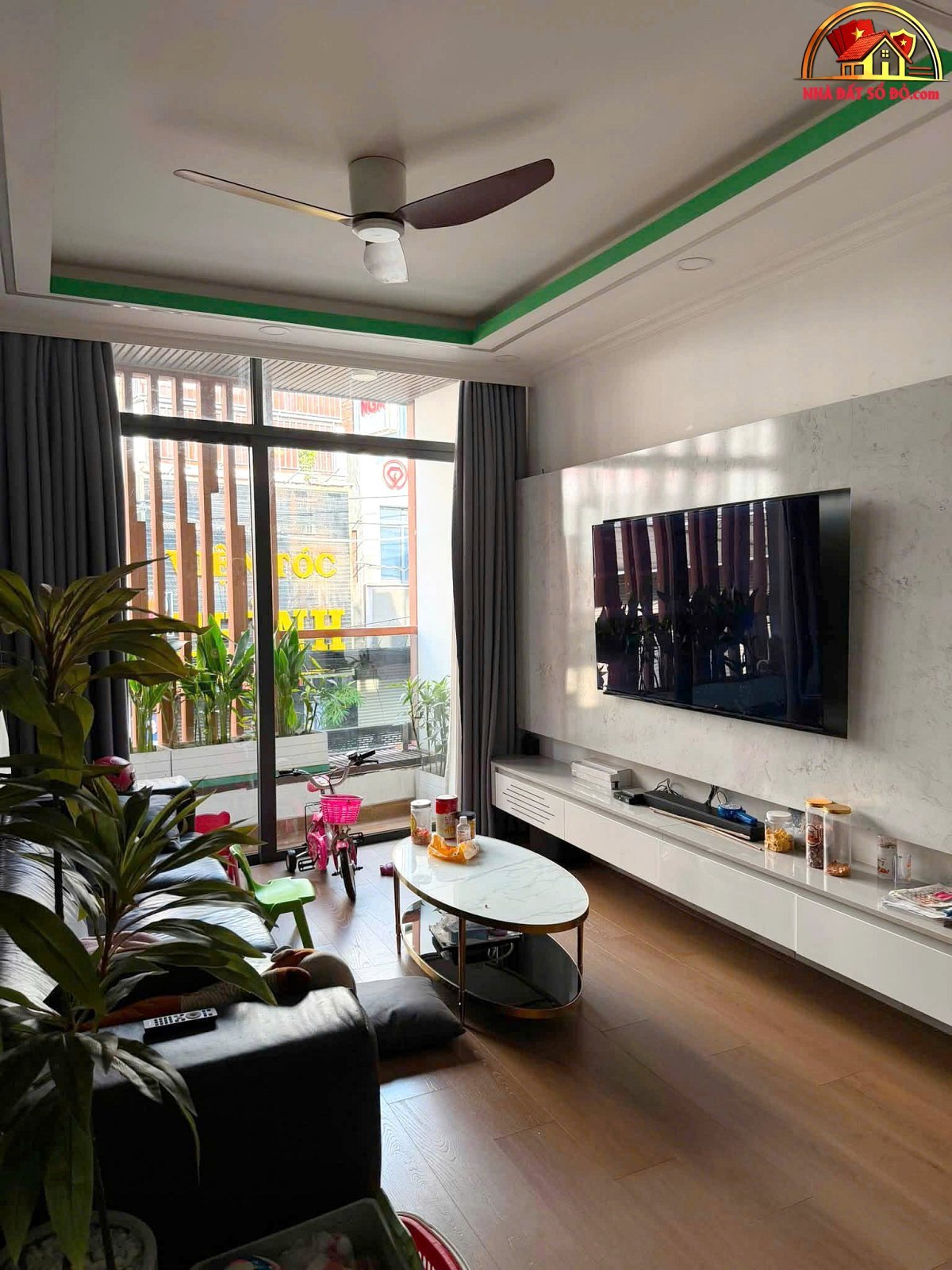 Nhà đất sổ đỏ TP.HCM 4 tầng mặt tiền Nguyễn Thị Tần P2Q8 giá 12.7 tỷ