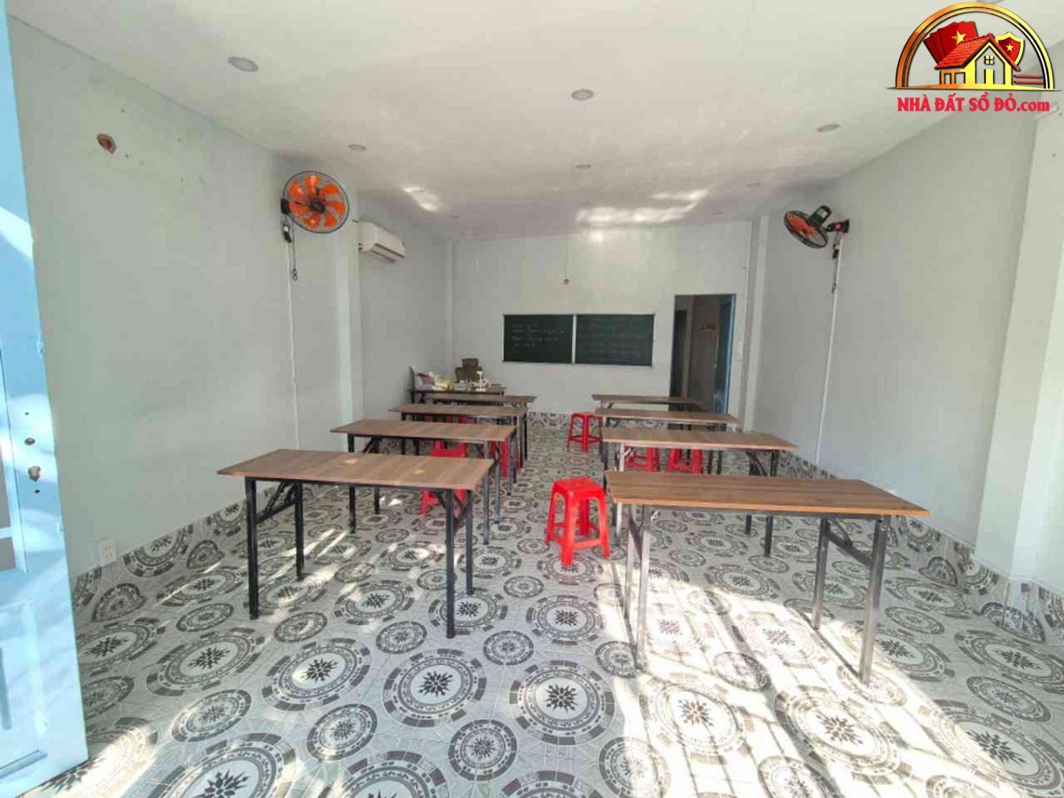 Mặt tiền kinh doanh Tô Ký, 57m2, giá 5.5 tỷ – Bán nhà đất sổ đỏ