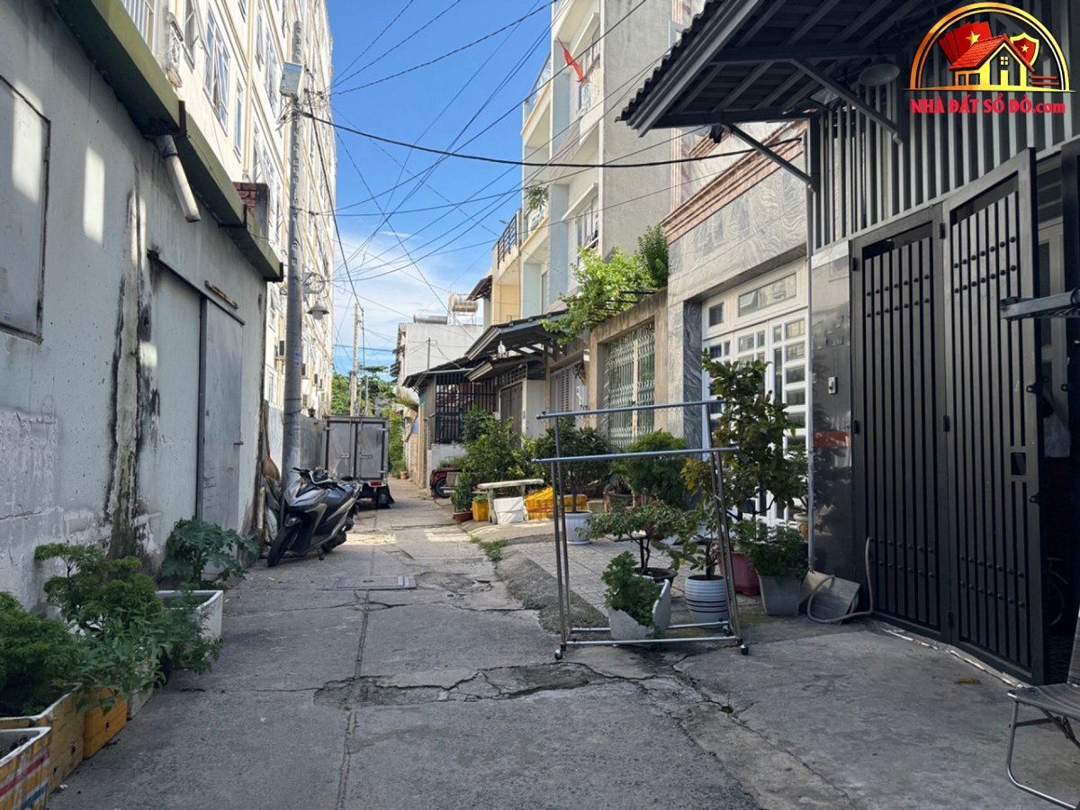 Đất 51m² cạnh chợ Lạc Quang – Giá 3.7 tỷ – Đầu tư sinh lời ngay! – bán nhà đất