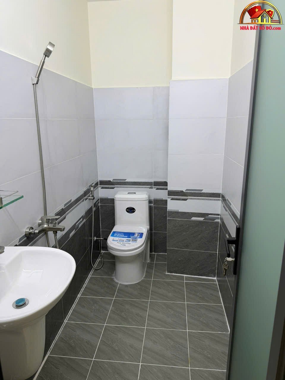 Nhà mới 4 tầng, gần chợ Bình Hưng Hòa – 6,2 … – Bán nhà trong ngõ, hẻm Quận Tân Phú – TP Hồ Chí Minh giá 5 – 7 tỷ
