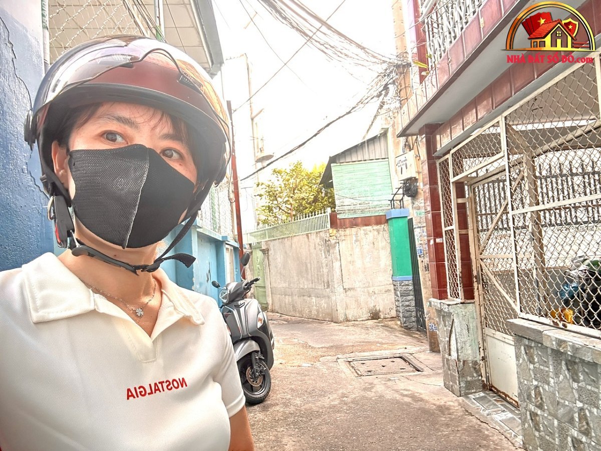 Nhà đất sổ đỏ TP.HCM ngang lớn chỉ 4.65 tỷ gần trường học Khánh Hội