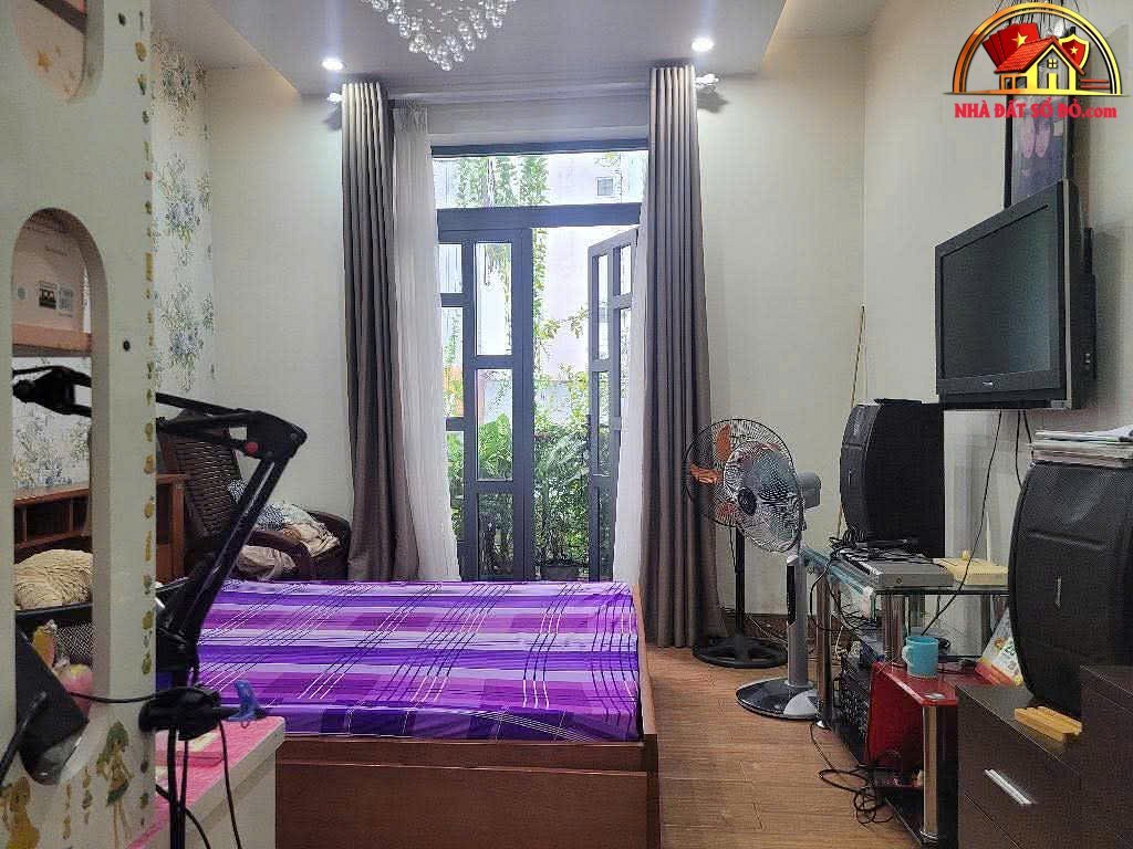 Nhà 44m2, 4 tầng gần công viên Tao Đàn, giá 8.8 tỷ – Mua bán nhà đất