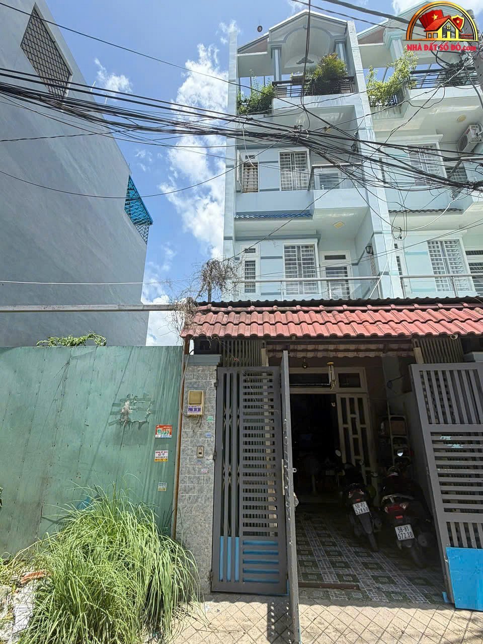 Nhà đất sổ đỏ TP.HCM 4 lầu, sân đậu ô tô, hẻm xe tải Tân Tạo A chỉ 5 tỷ 680 triệu