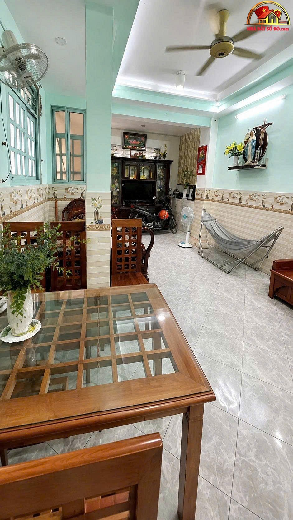 Nhà mặt tiền 3 tầng, 49m2 chỉ 6 tỷ – Đầu tư sinh lời tại Tân Bình – NHÀ ĐẤT BẤT ĐỘNG SẢN SỔ ĐỎ