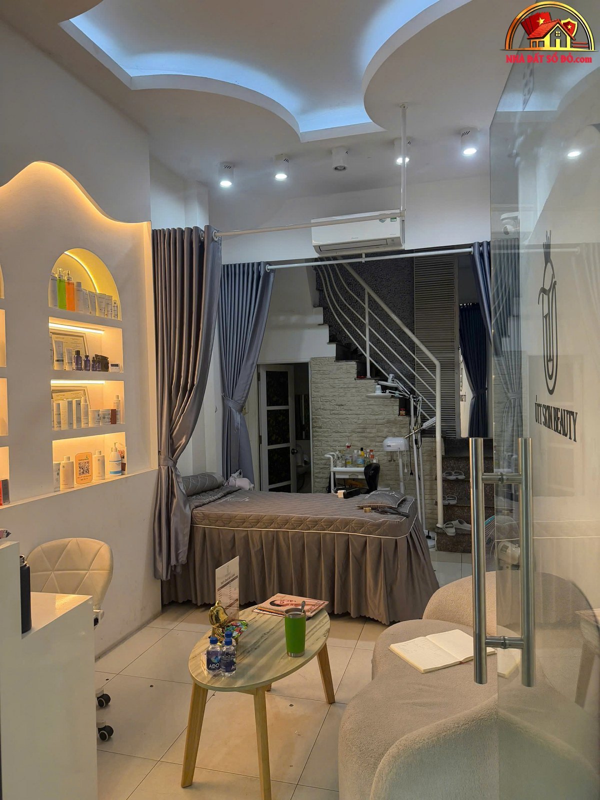 Nhà đất sổ đỏ TP.HCM: Sang nhượng spa đẹp tại Q8, giá 85 triệu