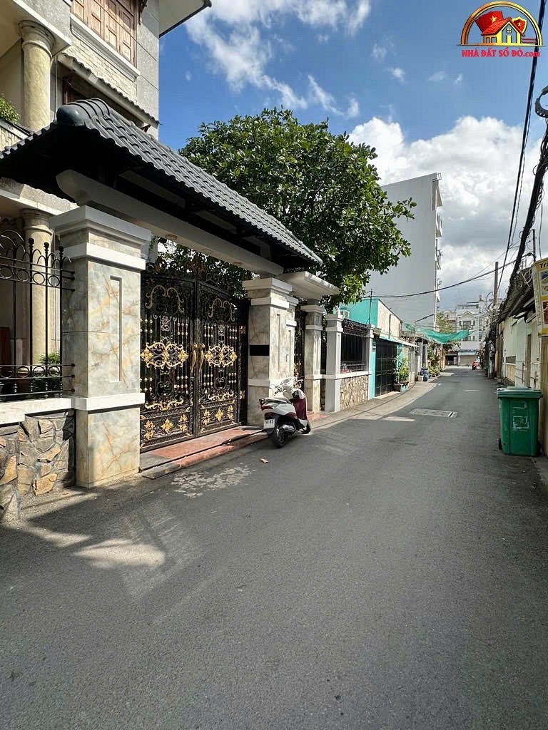 Nhà đất sổ đỏ Gò Vấp – Biệt thự sân vườn 297m2 giá 19.5 tỷ