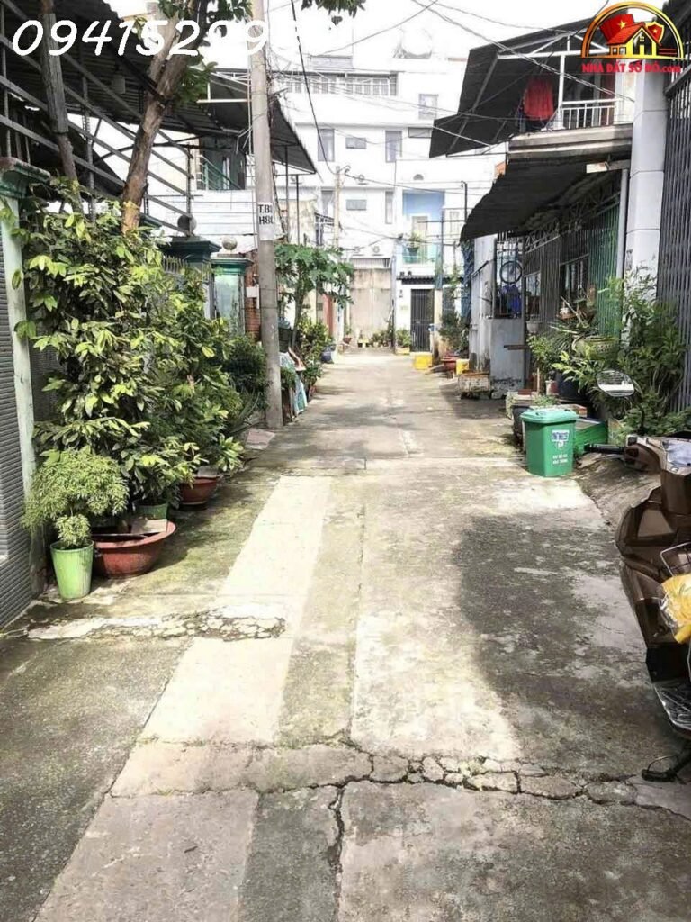 Nhà đất sổ đỏ TP.HCM hẻm xe hơi 70m2 giá 3,9 tỷ tại Bình Chiểu