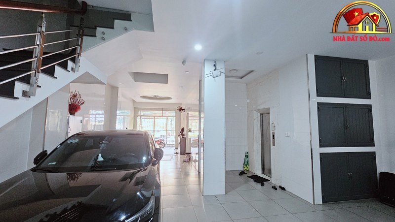 Nhà đất sổ đỏ Tân Phú TP.HCM căn hộ dịch vụ 181m2 giá 39.9 tỷ