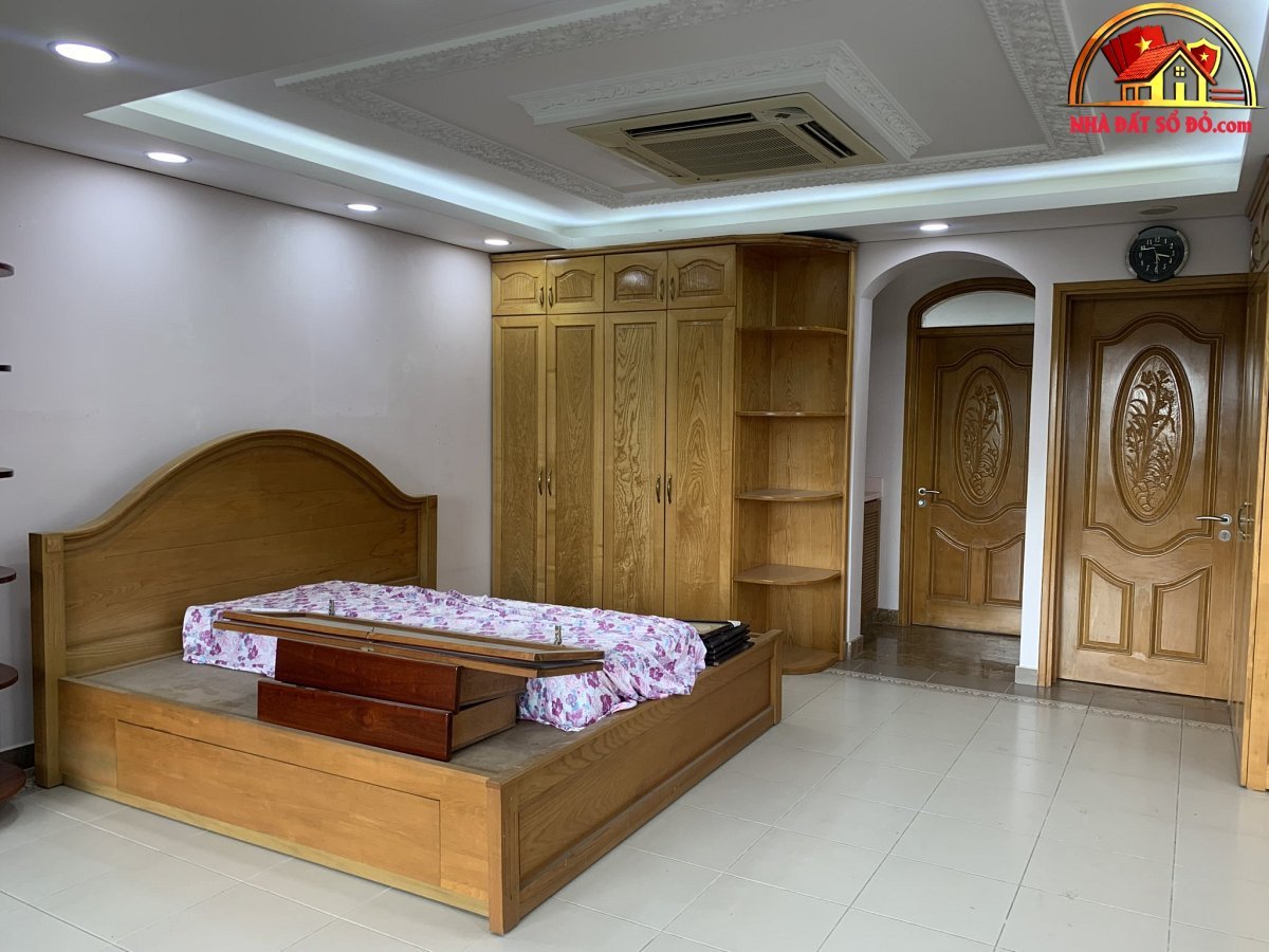 Nhà hẻm xe hơi 4.5m đường Calmette, P. Nguyễn Thái Bình, Quận 1 – 78m2 chỉ 28.5 tỷ