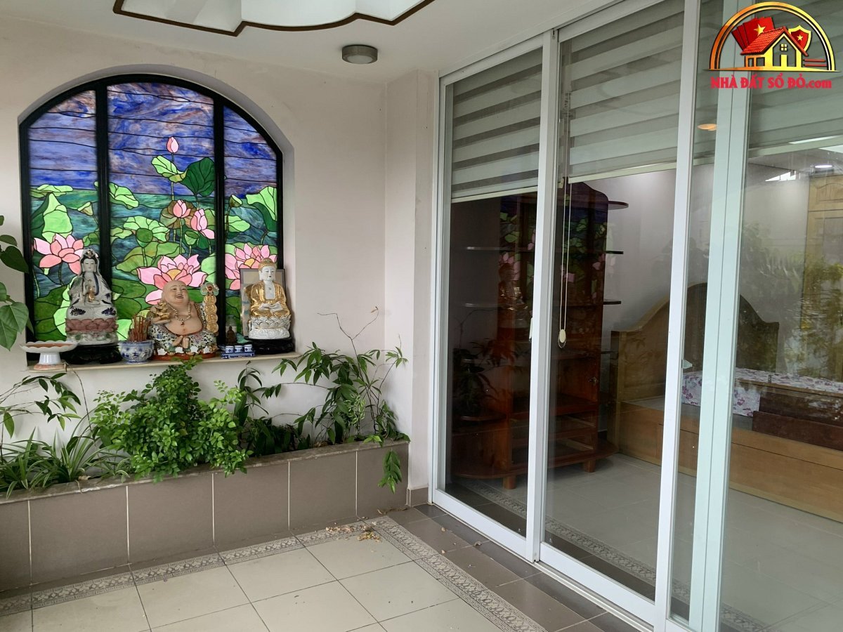 Nhà hẻm xe hơi 4.5m đường Calmette, P. Nguyễn Thái Bình, Quận 1 – 78m2 chỉ 28.5 tỷ