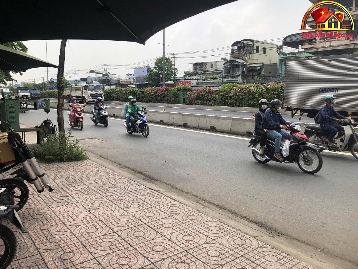 Nhà mặt tiền rộng 9,4m, 192m² chỉ 11,5 tỷ – Bán nhà đất tại Quận 12
