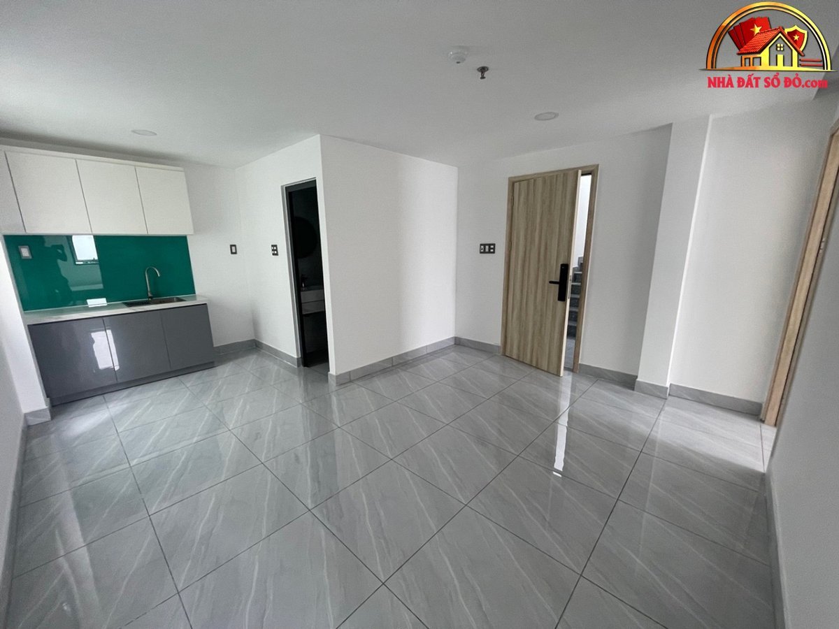 Nhà đất sổ đỏ TP.HCM CHDV 34 phòng thu nhập cao cạnh chợ Xóm Mới