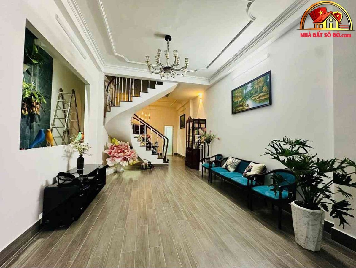 Nhà đất sổ đỏ TP.HCM – Nhà đẹp Phan Huy Ích, hẻm ô tô gần Emart giá 5.95 tỷ