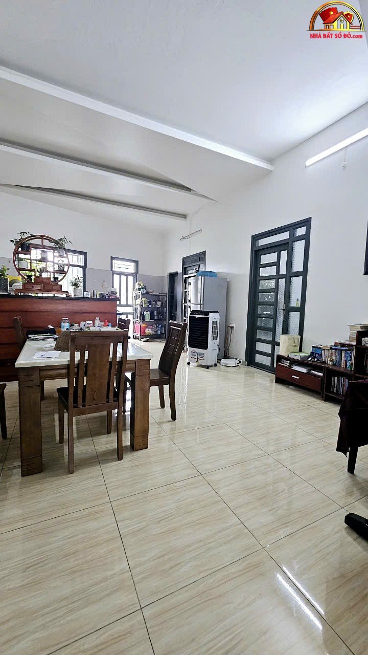 Nhà đất sổ đỏ Thủ Đức 200m2 giá chỉ 9.78 tỷ