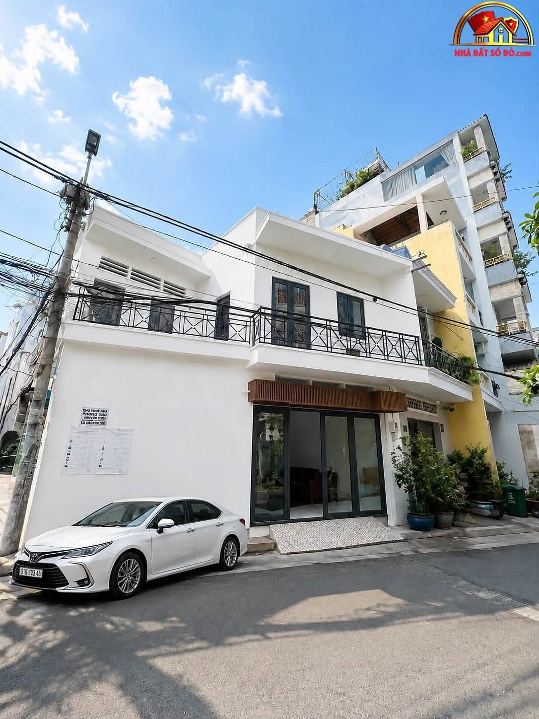 Nhà đất sổ đỏ Tân Sơn Nhì 3 mặt tiền ngang 8m giá 7.95 tỷ