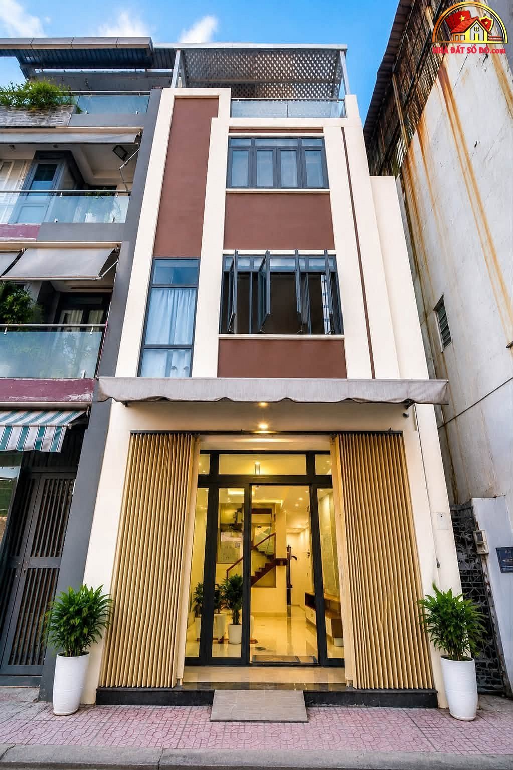 Nhà đất sổ đỏ TP.HCM – Nhà mới 4 tầng Lê Trọng Tấn 90m2 giá 8.99 tỷ