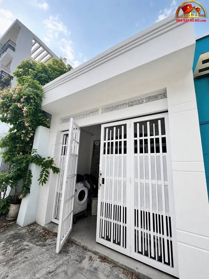 Nhà mới đẹp 60m2 hẻm 4m chỉ 4.8 tỷ – gần Aeon Tân Phú – bán nhà đất