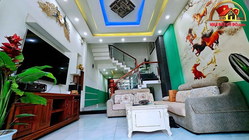 Căn nhà mặt phố 72m2, 9,8 tỷ – Đầu tư sinh l… – Bán kho xưởng Quận 5 – TP Hồ Chí Minh giá 7 – 10 tỷ