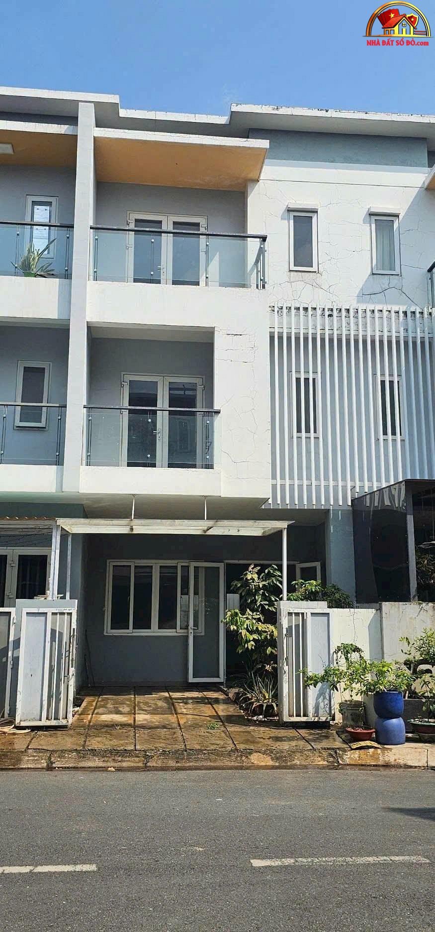 Bán nhà đất sổ đỏ TP.HCM Mega Village Khang Điền 75m2 chỉ 8 tỷ có thương lượng