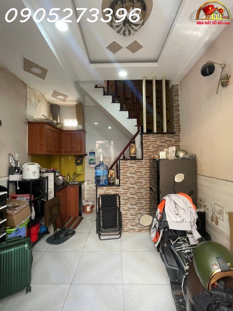 Hẻm xe hơi quay đầu – 15m2 – 3 tầng – 3.7 tỷ – Bán nhà đất Hoàng Văn Thụ, Tân Bình