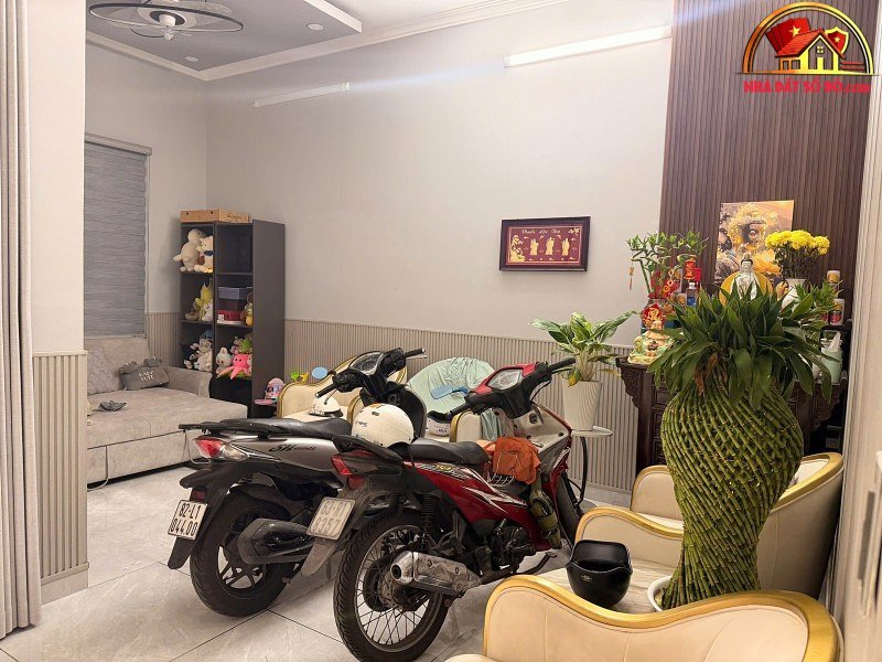 Nhà đất sổ đỏ TP.HCM – Bán nhà đường số 44 Phước Long A Quận 9 giá 5,98 tỷ