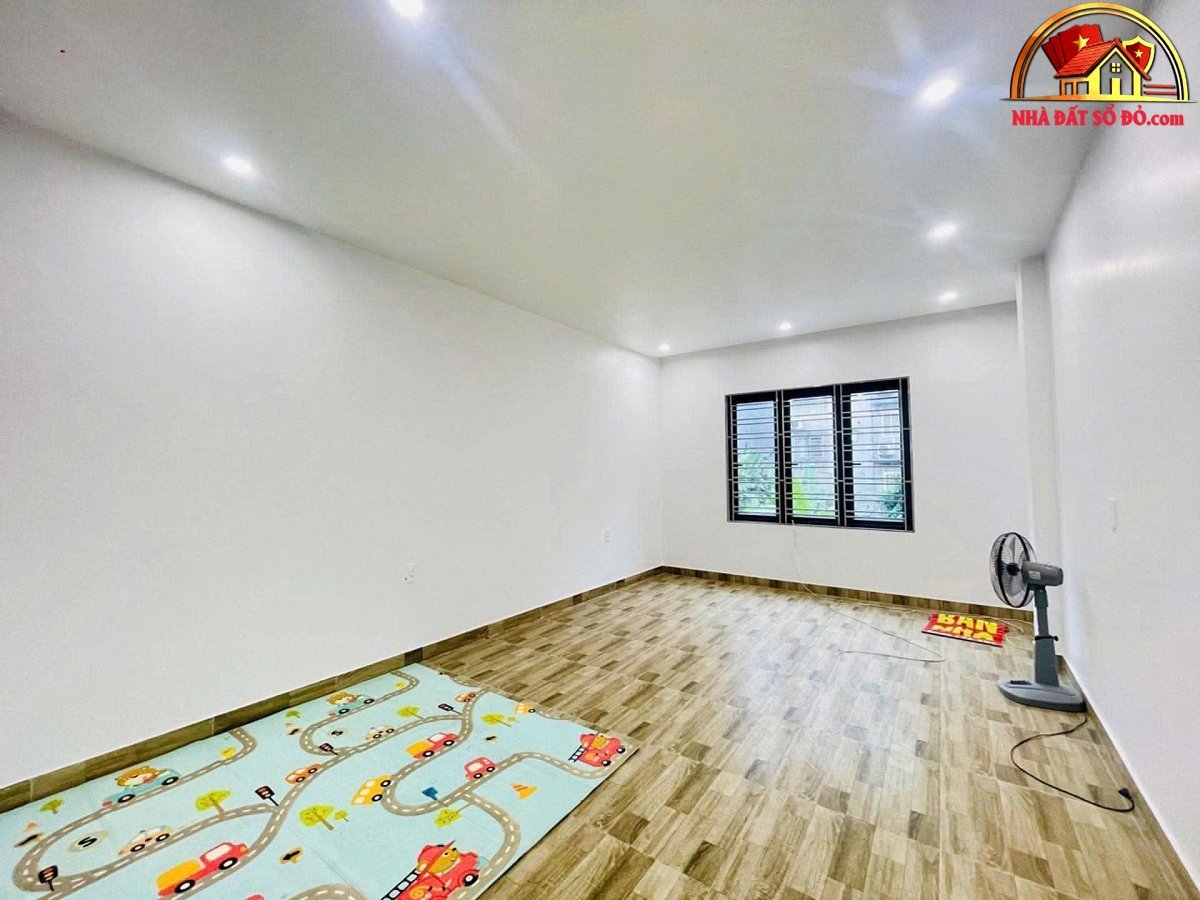 Nhà mặt đường Đình Đông 4.5 tầng, kinh doanh tốt – Giá 9 tỷ