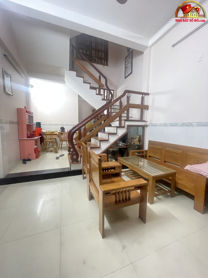 Nhà đẹp 3 tầng kiệt Ông Ích Khiêm gần Big C – 34m2 chỉ 3.39 tỷ