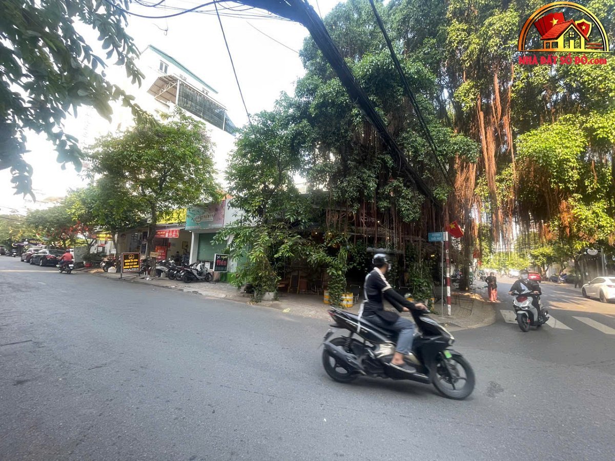 Nhà đất sổ đỏ TP.HCM – Đất góc 2 mặt tiền đường 79 Phường Tân Quy Quận 7, DT 330m2, giá 76 tỷ
