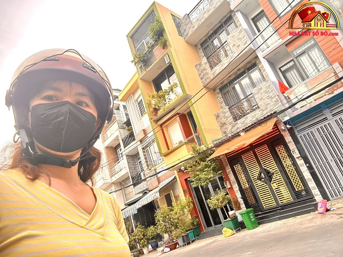 Nhà đẹp 4 tầng mặt tiền 8m, xe hơi đậu cửa – Đoàn Văn Bơ – 12 tỷ – NHÀ ĐẤT BẤT ĐỘNG SẢN SỔ ĐỎ