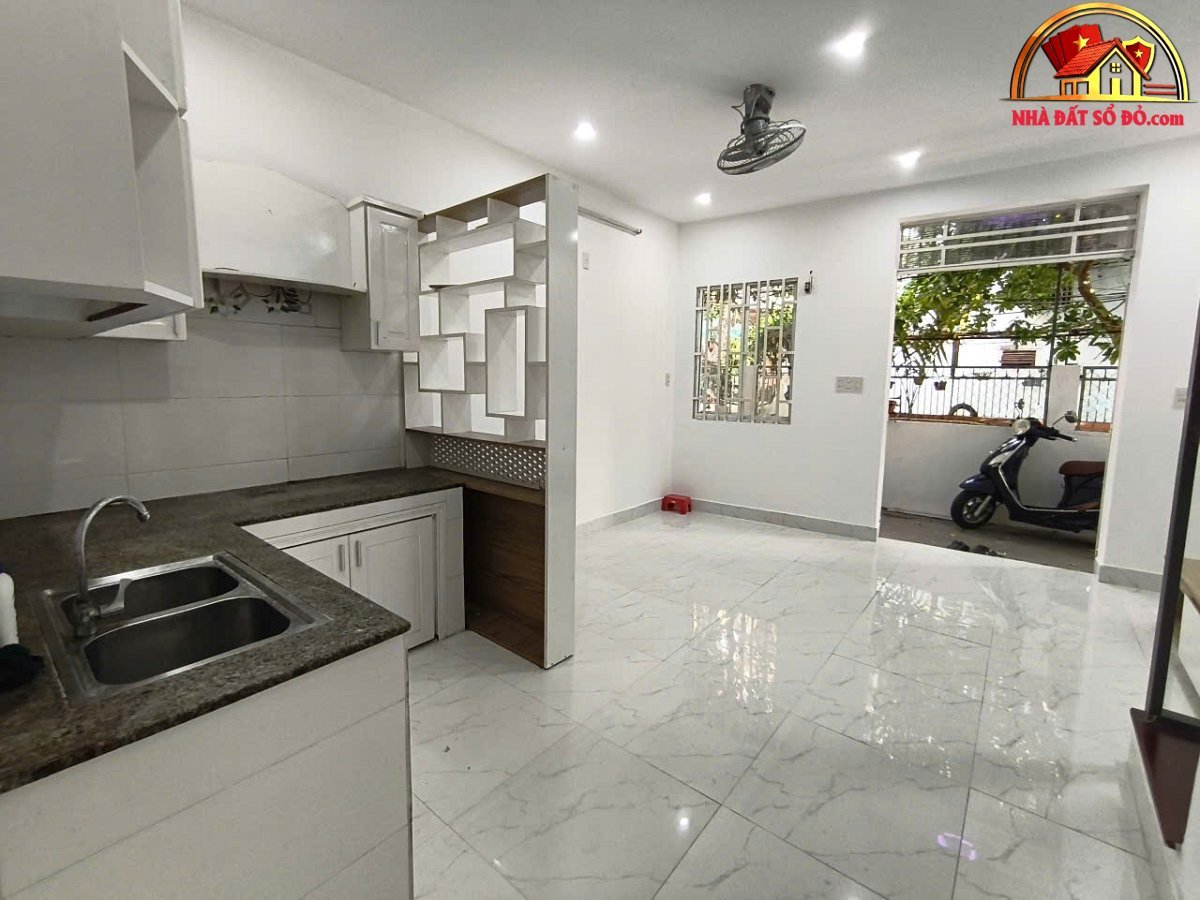 Nhà đất sổ đỏ Đà Nẵng sát K205 Nguyễn Hoàng, 35m2, 2 tầng, 3PN, 2WC