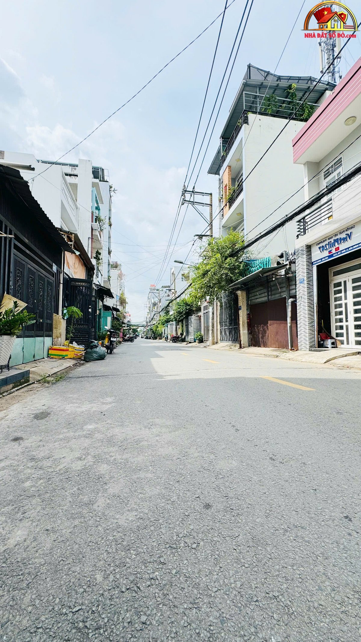 Bán nhà đất sổ đỏ mặt tiền Đường 11 Bình Hưng Hòa Bình Tân TP.HCM 61m2 giá 5,8 tỷ